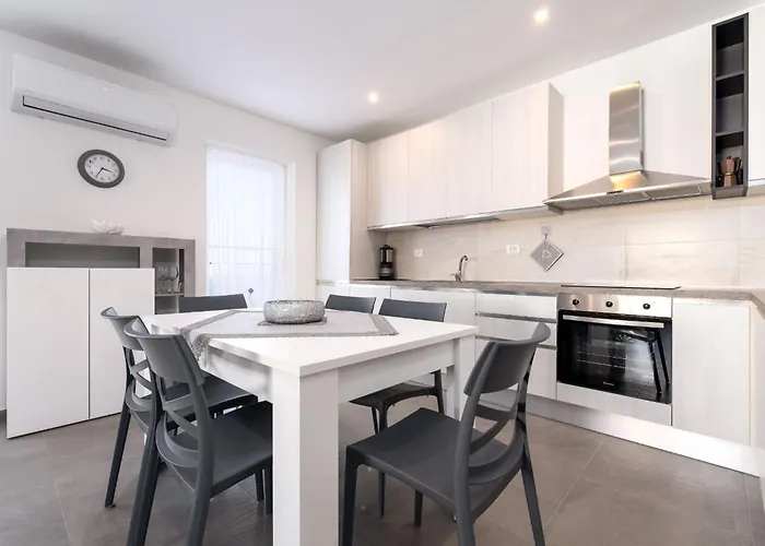 Baricevic Apartamento *